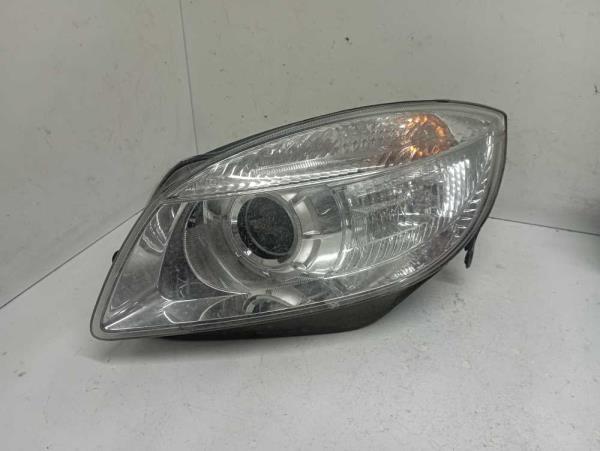 PHARE GAUCHE SKODA - Vue 1